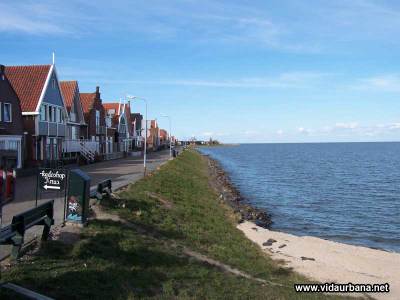 Playa en Volendam, Holanda.